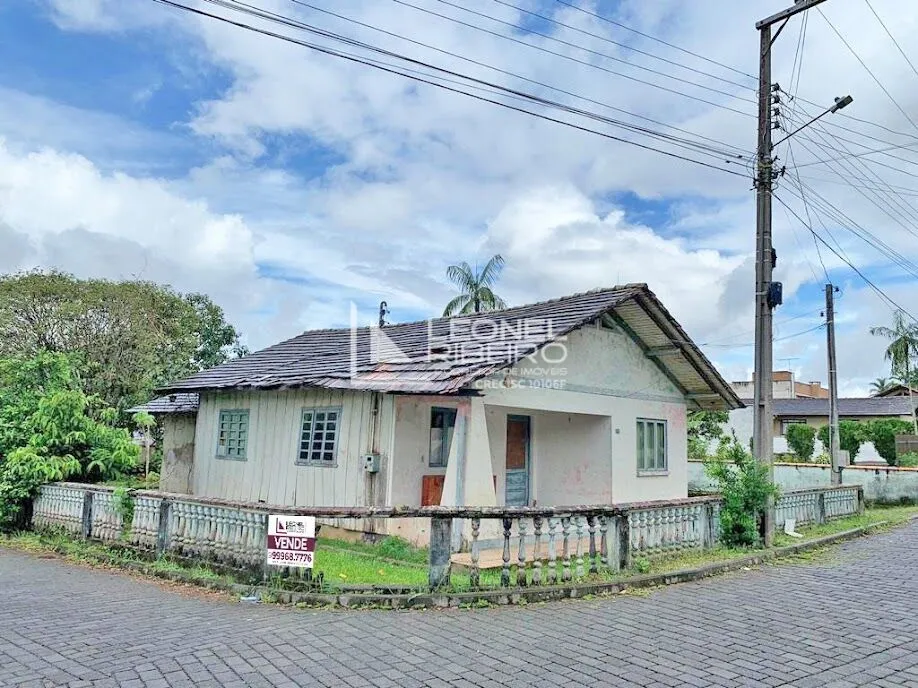 Terreno de esquina á venda no bairro Padre Martinho Stein em Timbó-SC - foto 1