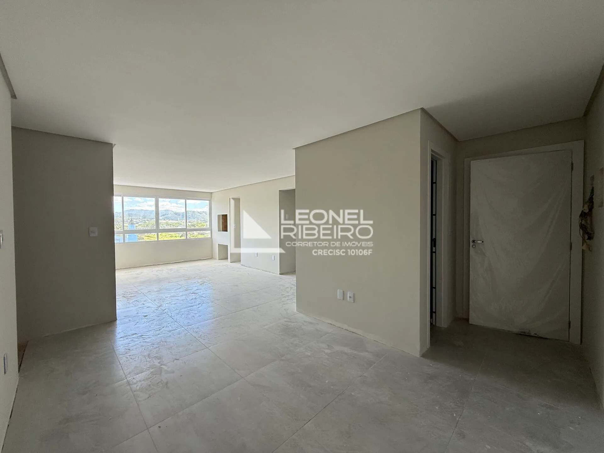 Apartamento à venda com 3 dormitórios, 93,05 m no bairro Dos Estados em Timbó-SC - foto 1