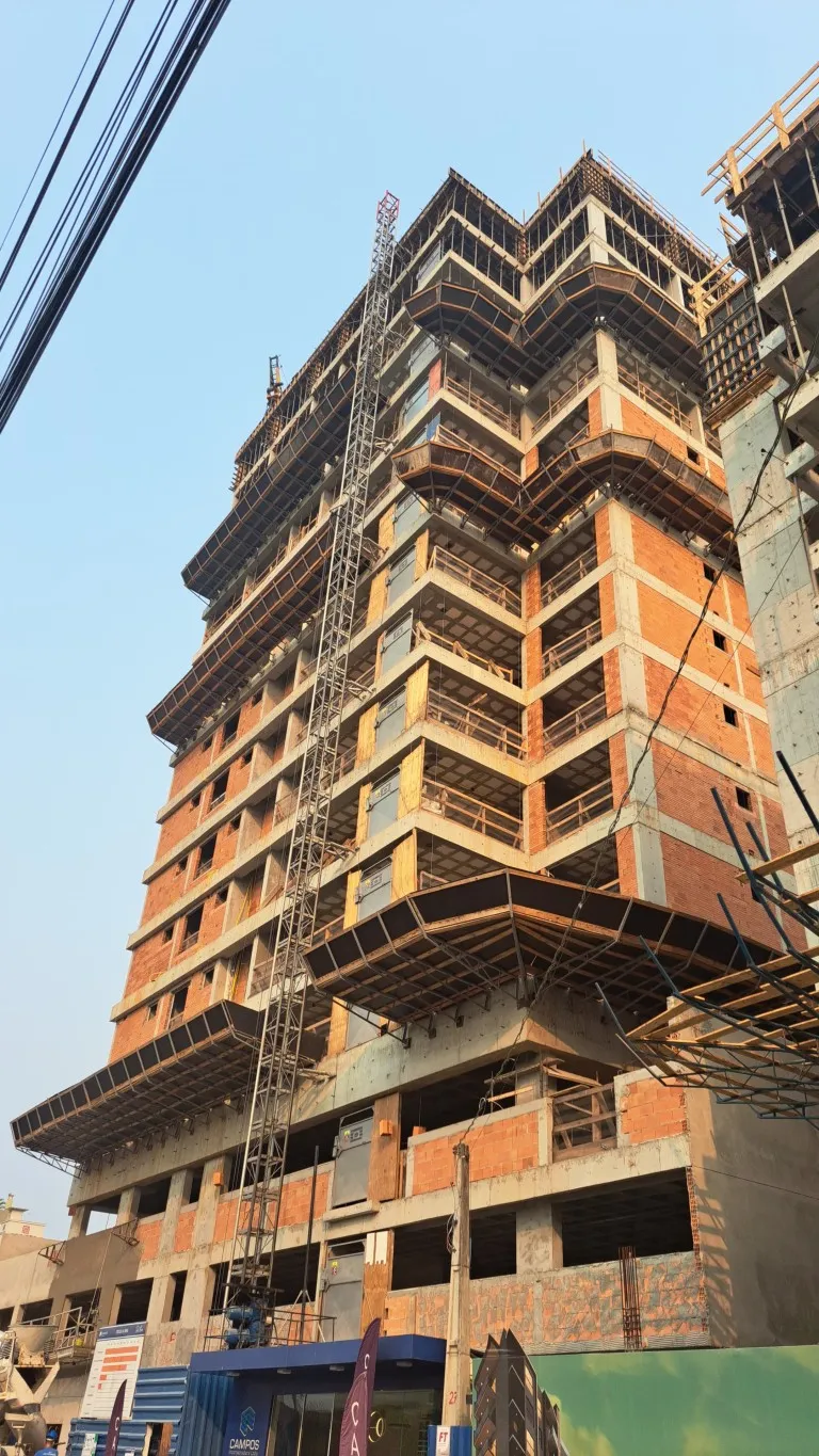 Residencial Piazza Del Mare - Apartamento com 2 suítes + 1 dormitório, a cerca de 150 metros do mar, no Centro de Balneário Piçarras/SC (Cód. 15204) — foto 2