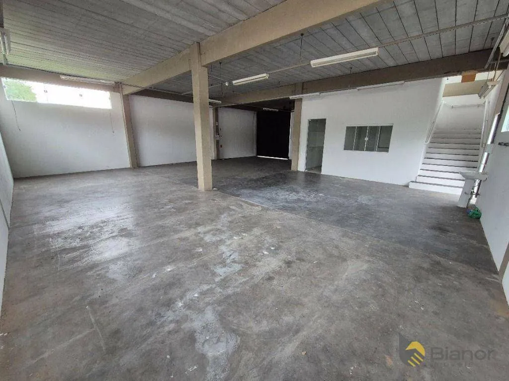 Galpão à venda, 10 vagas, 320m² na região do bairro Velha, próximo à Rua João Pessoa, Blumenau — foto 2