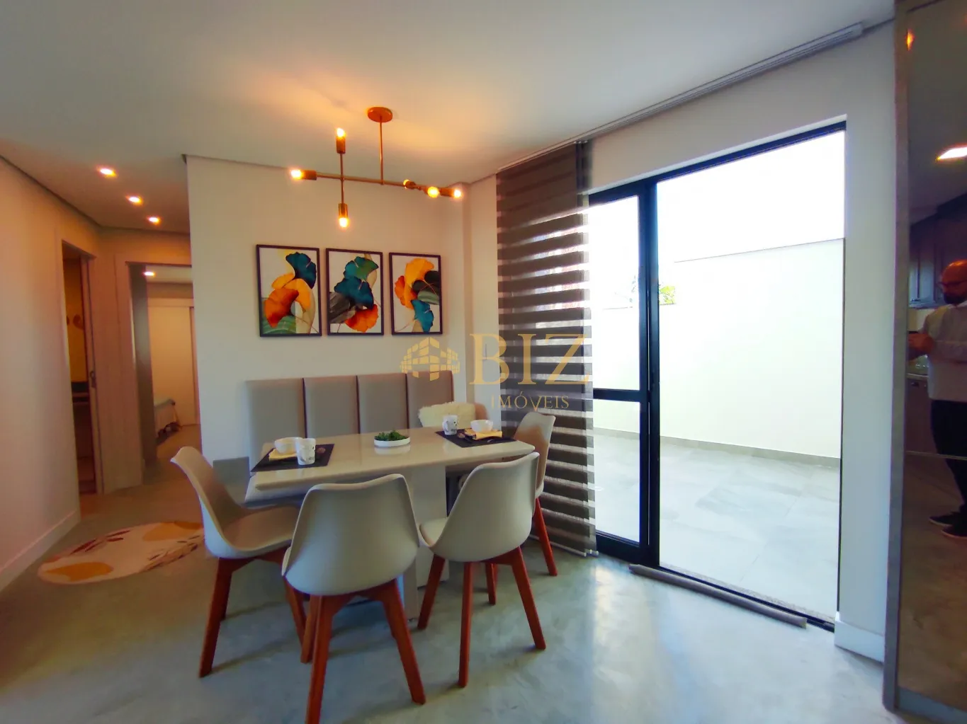 Apartamento TOTALMENTE MOBILIADO E DECORADO, com 2 terraços, no Bairro Itoupava Seca! — foto 5