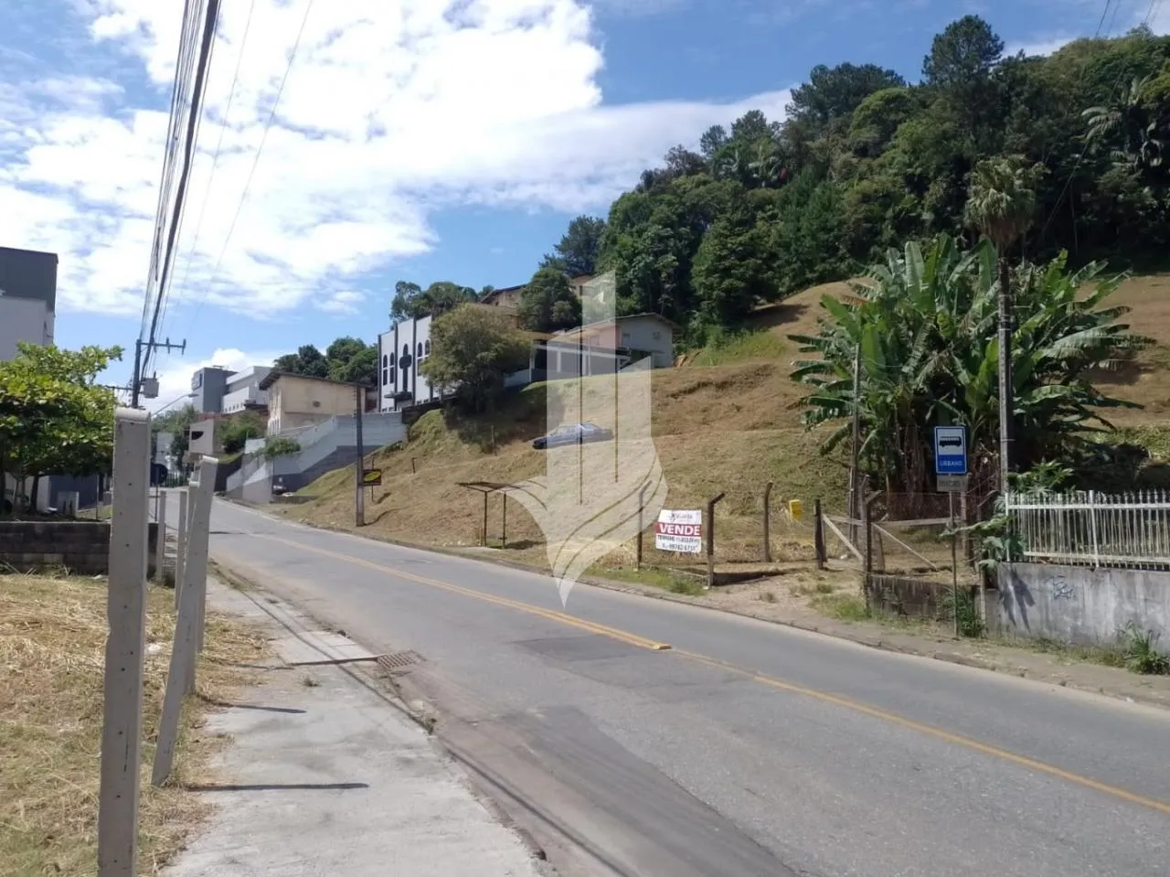 Terreno em localização central, próximo ao Terminal do Garcia. - foto 1