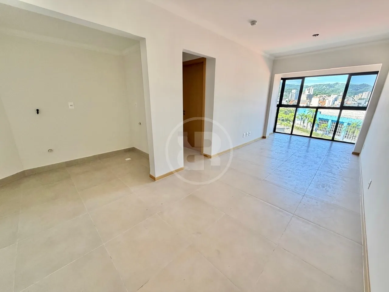 Apartamento de 1 dormitório no Edifício Unique, localizado na região central de Blumenau/SC. Ideal para quem deseja investir em Airbnb! - foto 1
