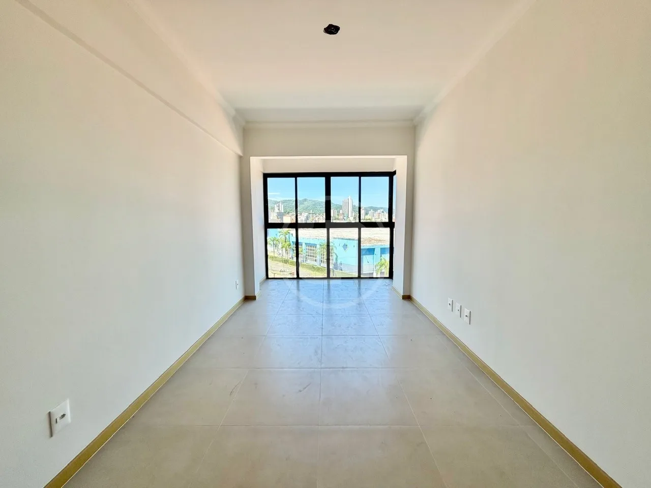 Apartamento de 2 dormitórios no Edifício Unique, localizado na região central de Blumenau/SC. Ideal para quem deseja investir em Airbnb! — foto 3