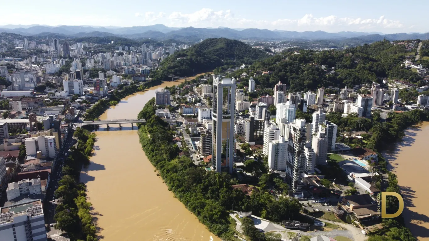 Seja exclusivo e more no Prédio mais imponente de Blumenau! — foto 3