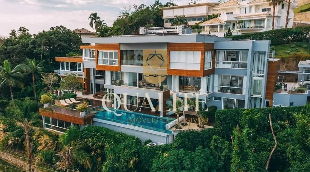 Casa à venda com 6 quartos e 6 suítes, 4 vagas, 4526m² no Cacupé, Florianópolis - foto 1
