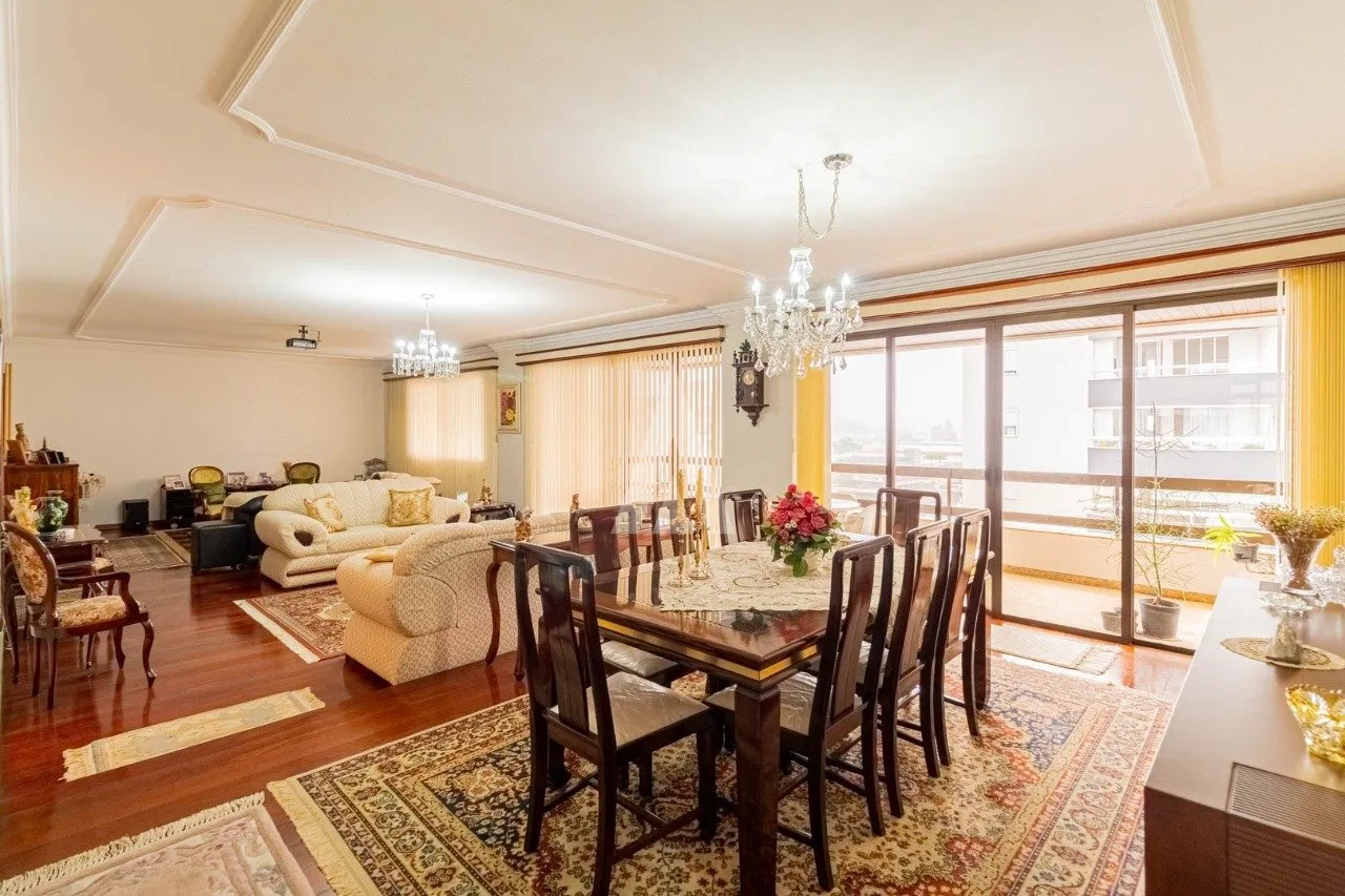 Apartamento com 2 suíte(s) mais 2 quarto(s) à venda no bairro Centro em JOINVILLE, por R$ 2.550.000.00. - foto 1