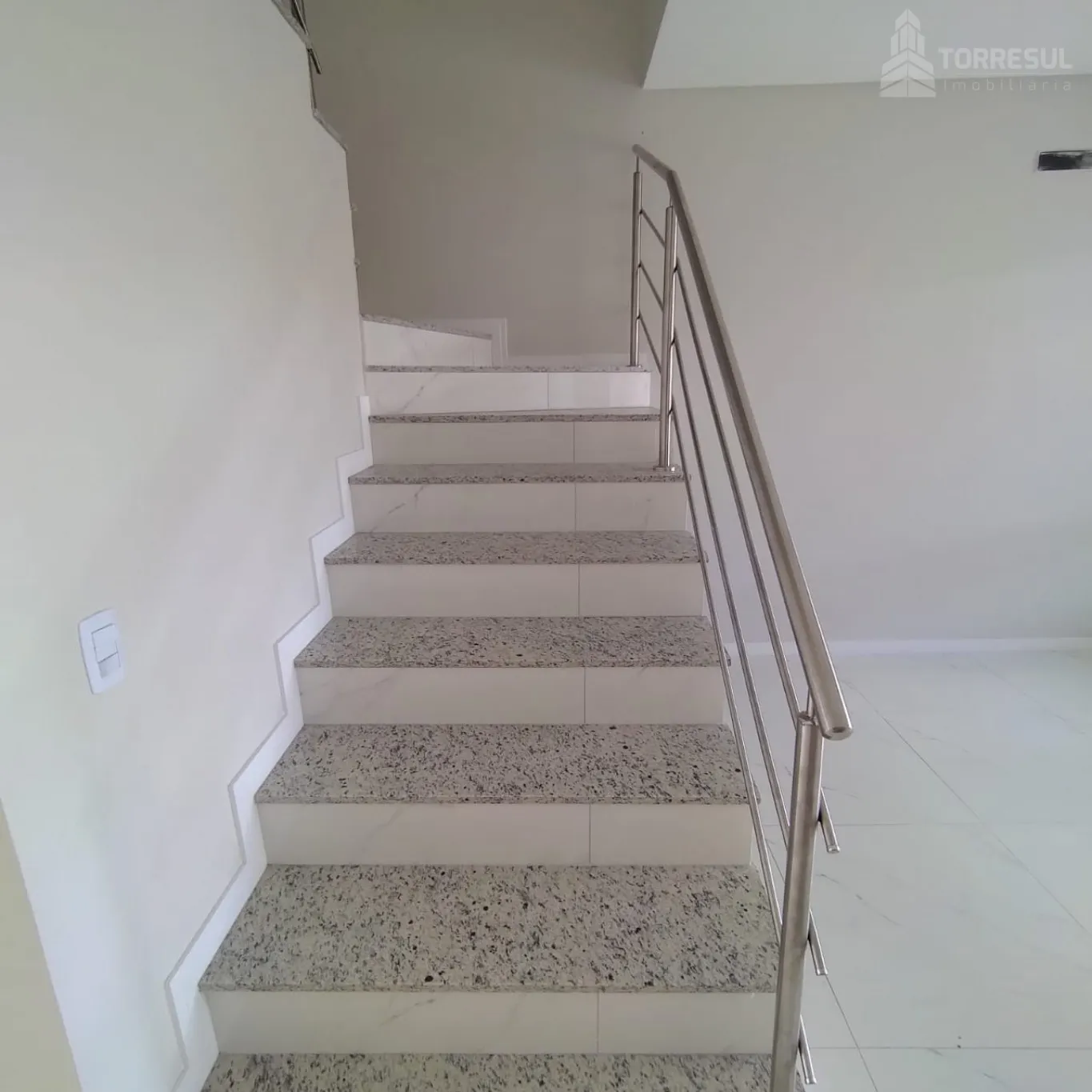 Sobrado com 2 quartos no Bairro Santa Terezinha! — foto 7