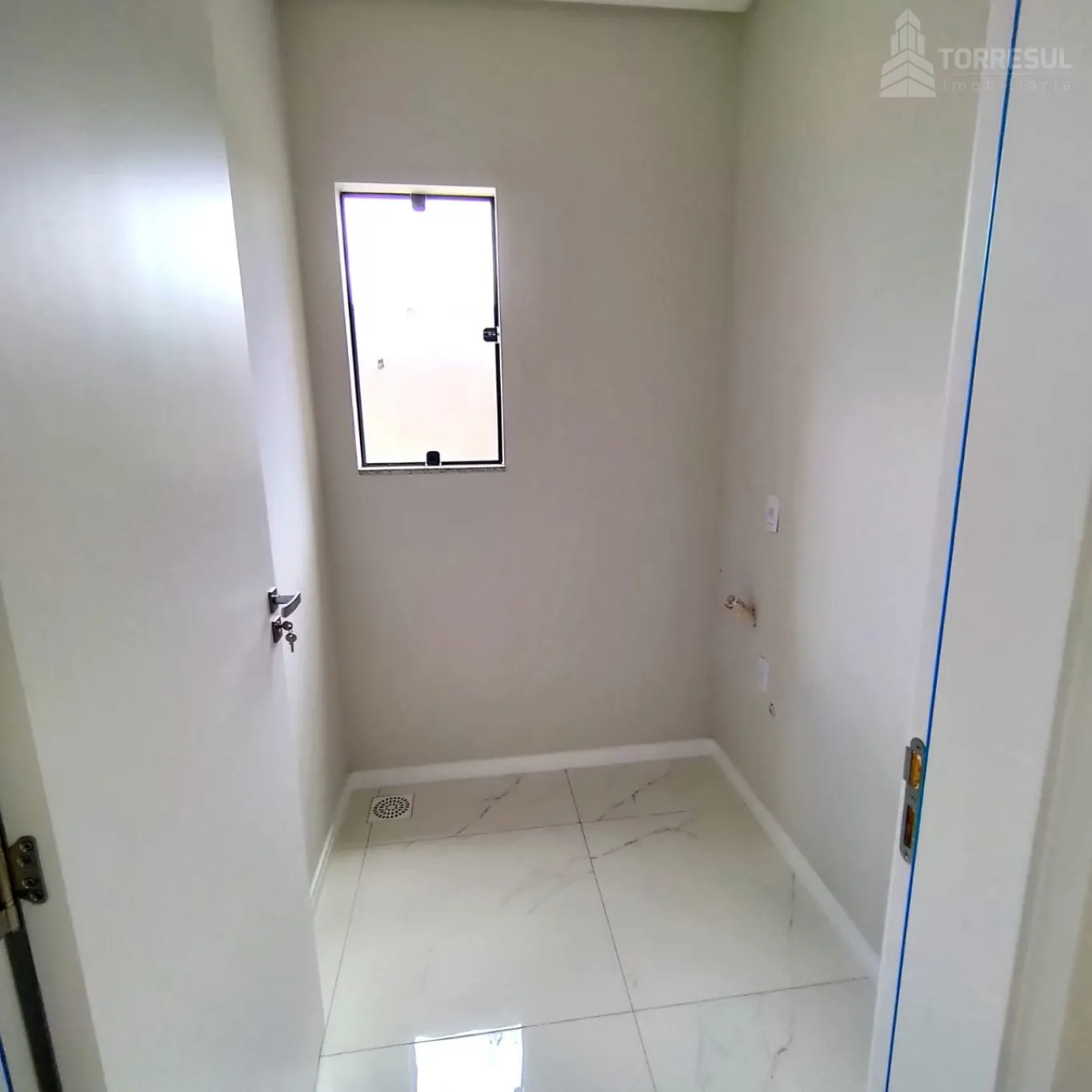 Sobrado com 2 quartos no Bairro Santa Terezinha! — foto 3