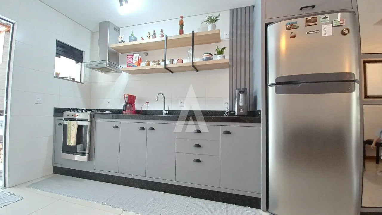 Sobrado Geminado com 1 suíte(s) mais 2 quarto(s) à venda no bairro SAGUACU em JOINVILLE, por R$ 635.000.00. — foto 6