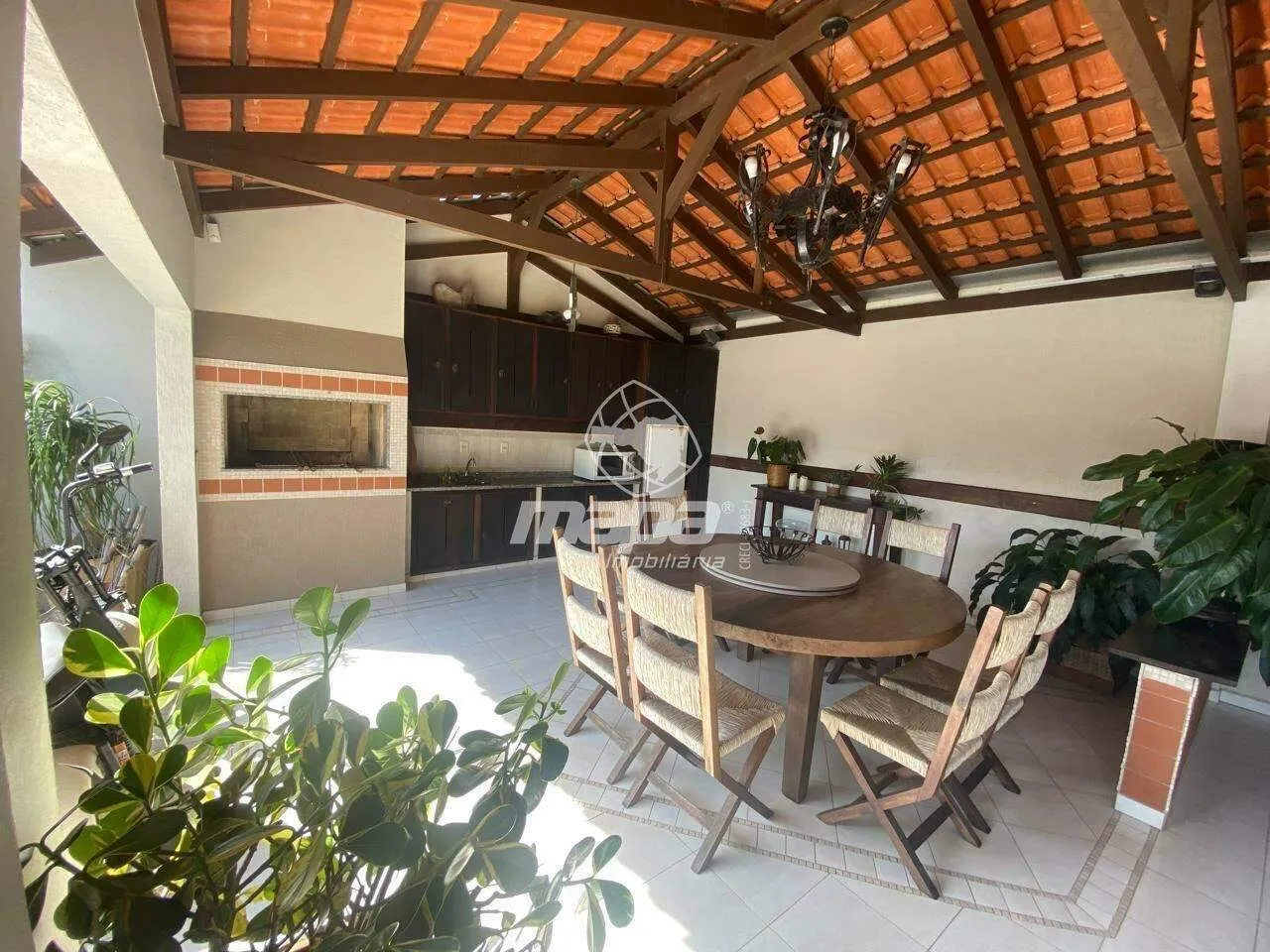 Casa Residencial à Venda em Indaial (Bairro Nações) - 3 suítes, 3 vagas e espaço gourmet — foto 4