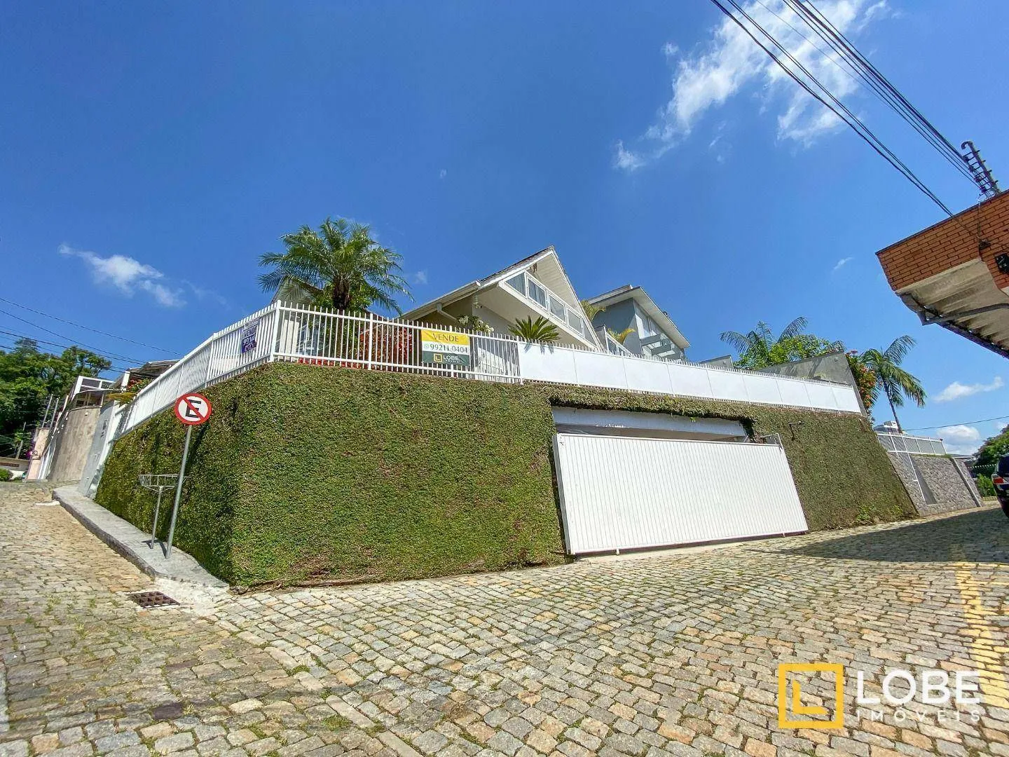 Casa à venda com 4 quartos e 1 suíte, 2 vagas, 313m² no Centro, Blumenau - foto 1