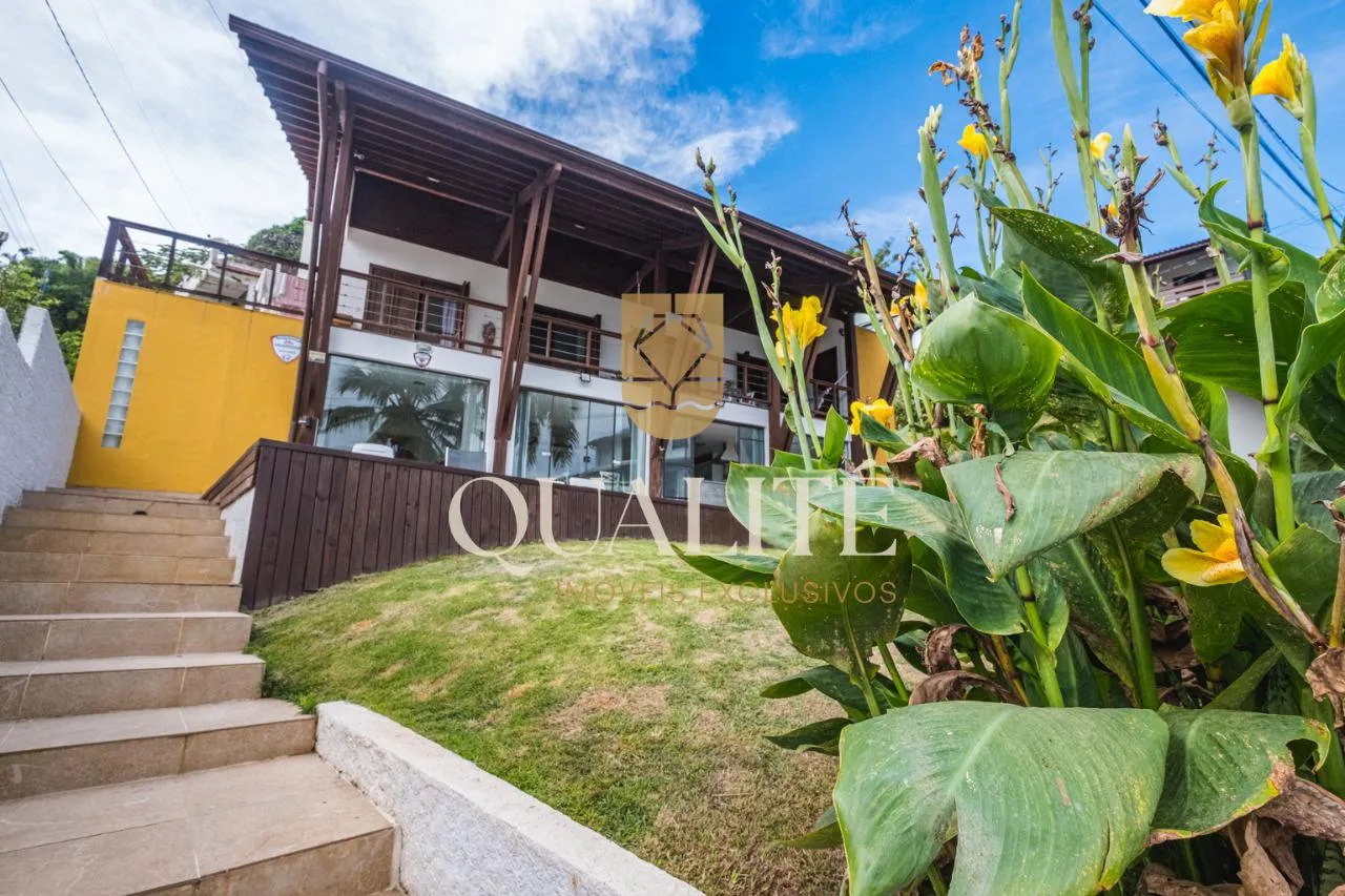 Casa à venda com 5 quartos e 2 suítes, 2 vagas, 868m² no Barra da Lagoa, Florianópolis - foto 1