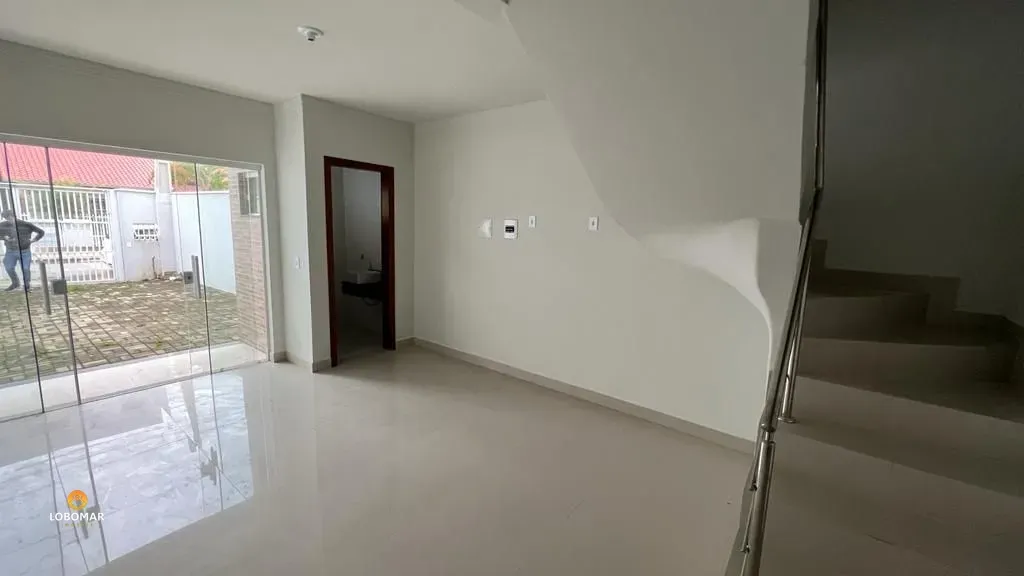 Sobrado 02 dormitórios em Bal. Piçarras SC — foto 4