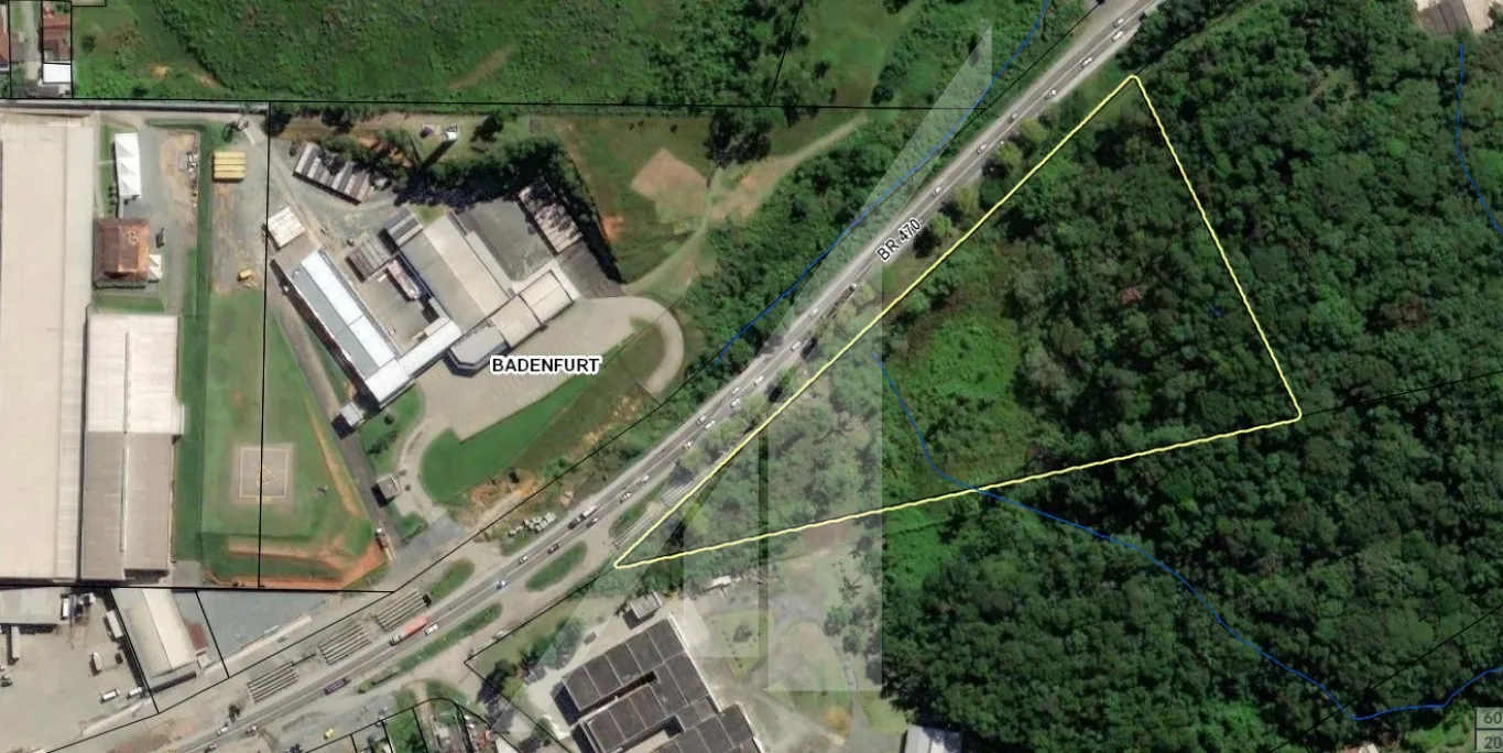 Amplo terreno com 35mil m2 na Frente da BR-470 no bairro BADENFURT - foto 1