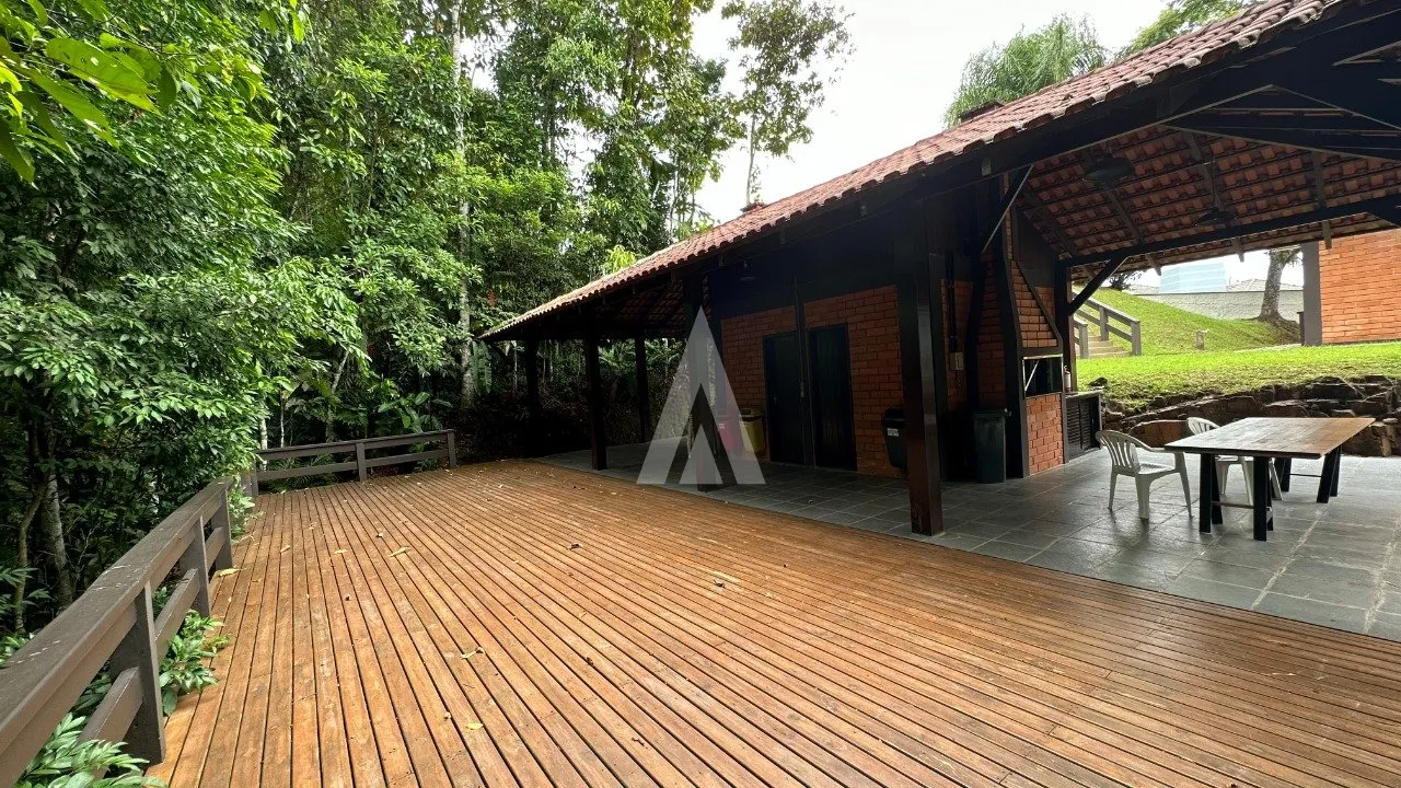 Terreno Condomínio à venda no bairro Saguaçu em Joinville, por R$ 1.600.000.00. — foto 4