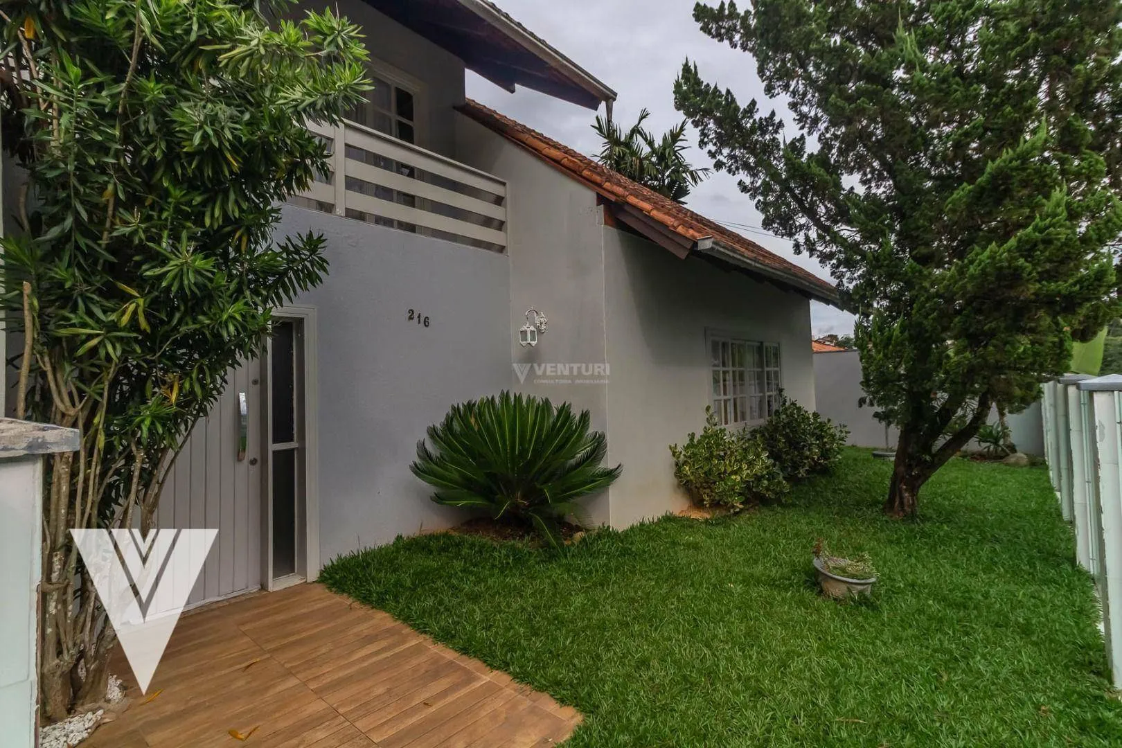 Casa com 3 dormitórios, sendo 1 suíte para alugar, 203 m por R$ 7.500/mês - Água Verde - Blumenau/SC — foto 2