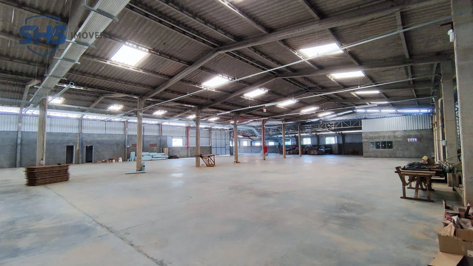 Galpão com 2800 m Para venda e locação - João Paulo II - Indaial/SC - foto 1