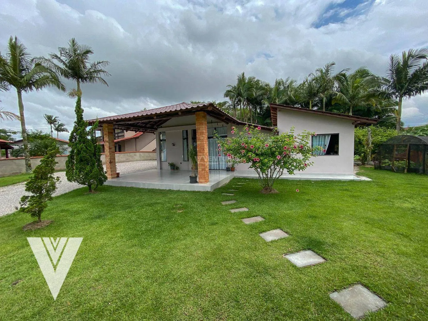 Casa com 4 dormitórios à venda, 300 m por R$ 1.050.000,00 - Margem Esquerda - Gaspar/SC — foto 5