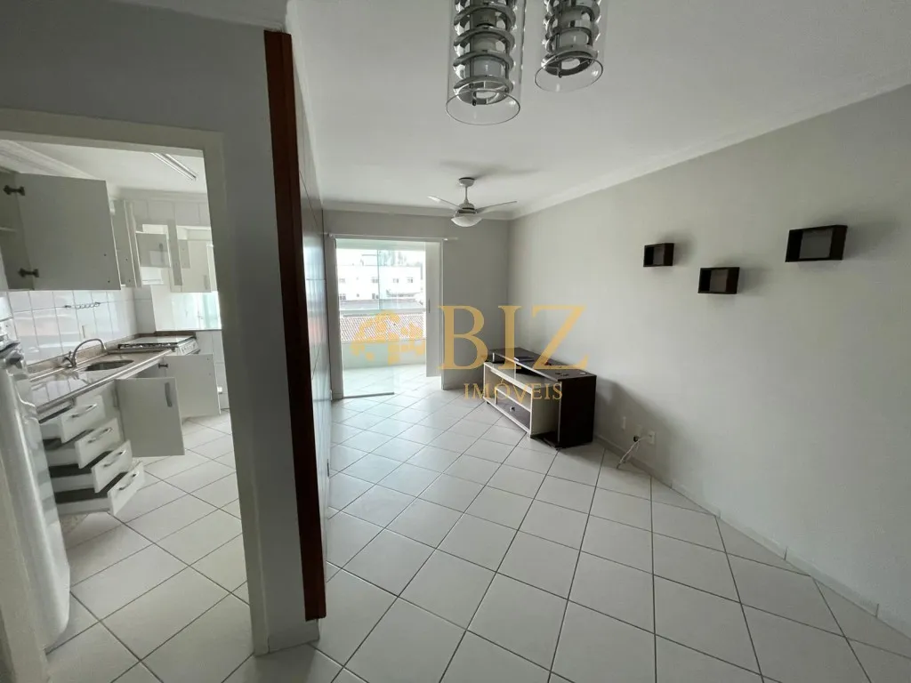 Apartamento SEMI MOBILIADO, com 2 quartos, sendo 1 suíte, pronto para você morar! — foto 2