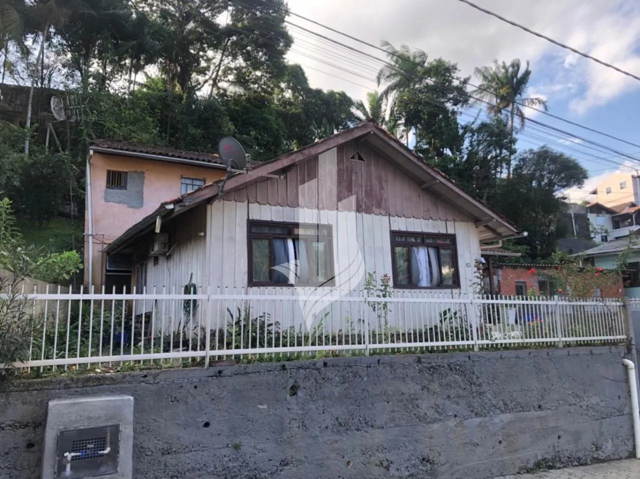Casa mista no Bairro Itoupava Norte, com 150,0 m, contendo 4 dormitórios, sendo 1 suíte. — foto 2