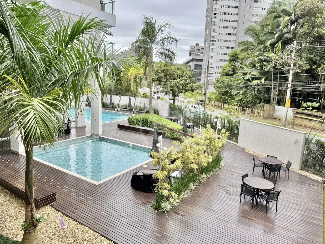 Apartamento de Alto Padrão no estilo Home Club, com 3 Suítes e 3 Vagas, 188m privativos, para venda no Residencial Novara no bairro Bom Retiro em Blumenau/SC — foto 2