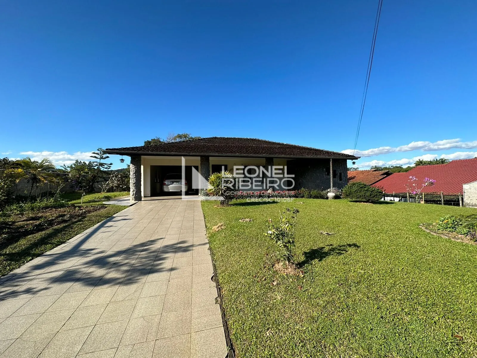 Casa à venda com 3 dormitórios no bairro Araponguinhas em Timbó/SC — foto 5