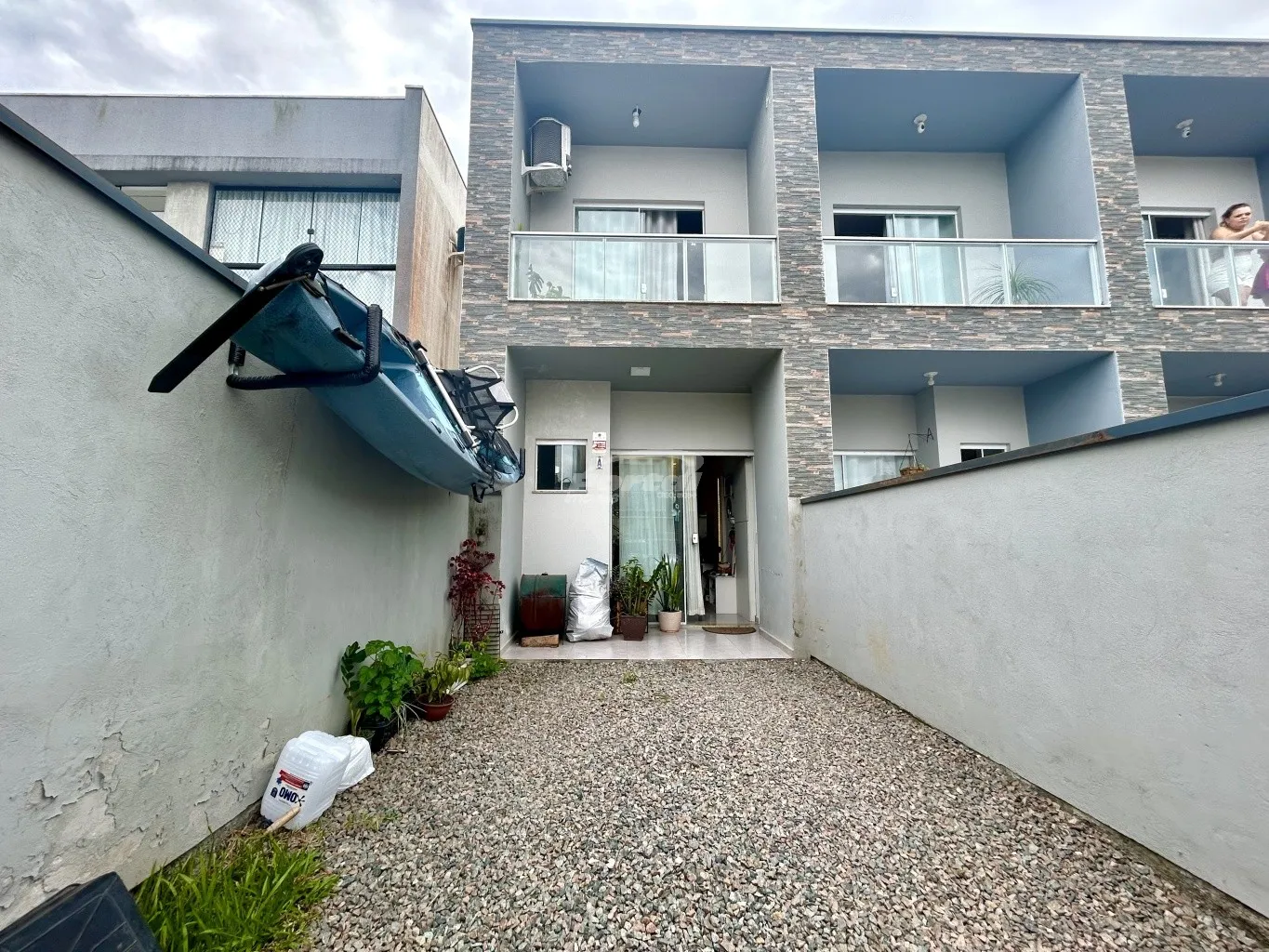 Casa mobiliada disponível para locação no bairro Itacolomi em Balneário Piçarra/SC (Cód. 15700) - foto 1