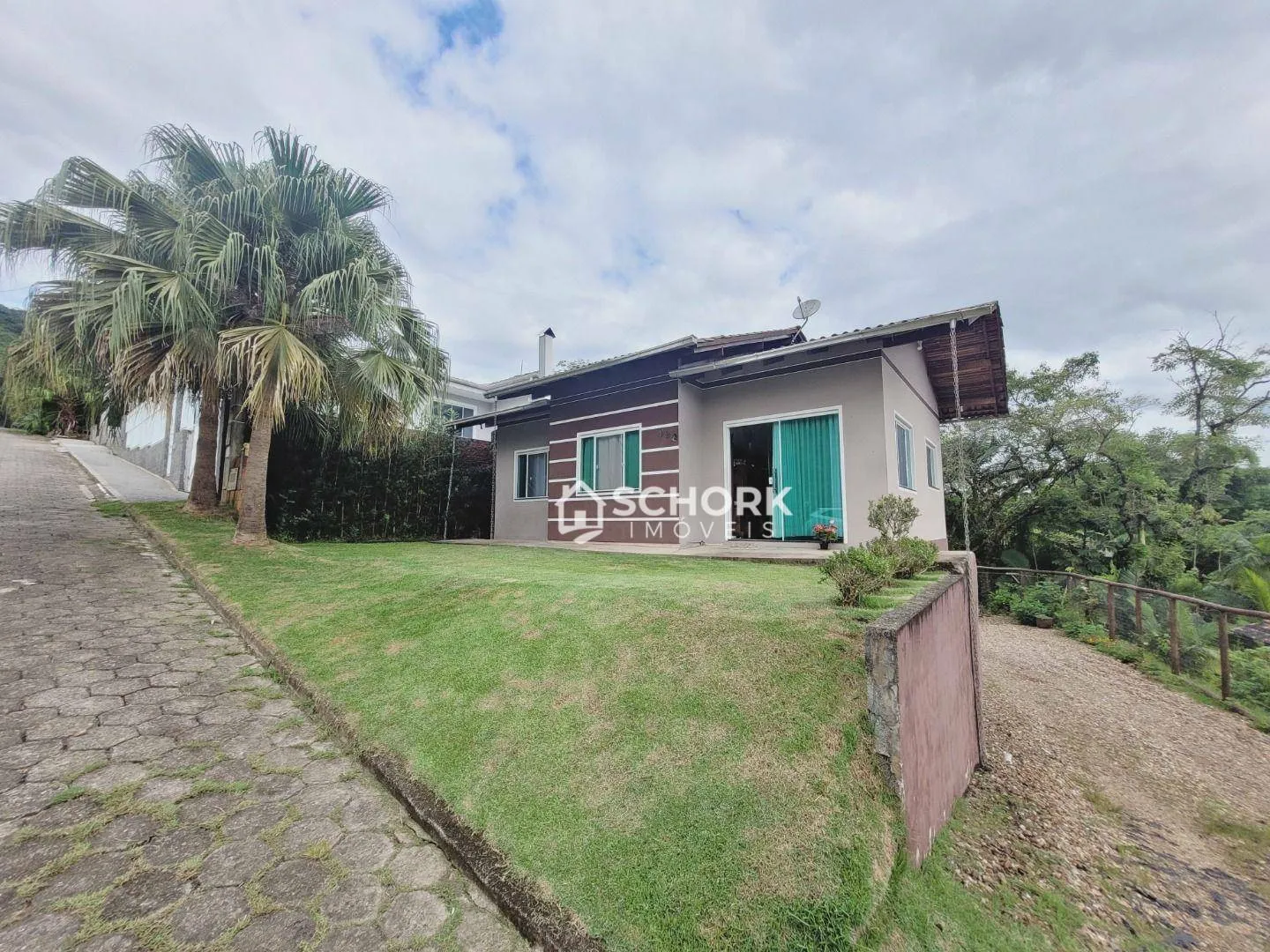 Casa com 3 dormitórios à venda, 140 m por R$ 650.000,00 - Centro - Rodeio/SC - foto 1