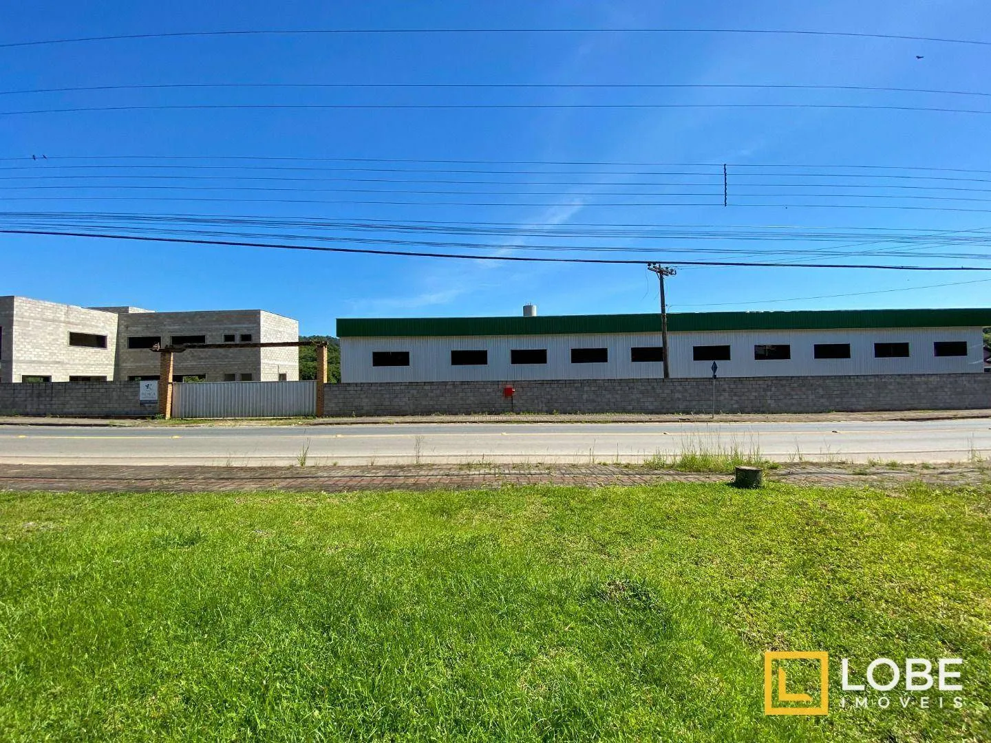 Galpão à venda, 20 vagas, 3500m² na região do bairro Arapongas, próximo à Rua Augusto Maas, Indaial — foto 4