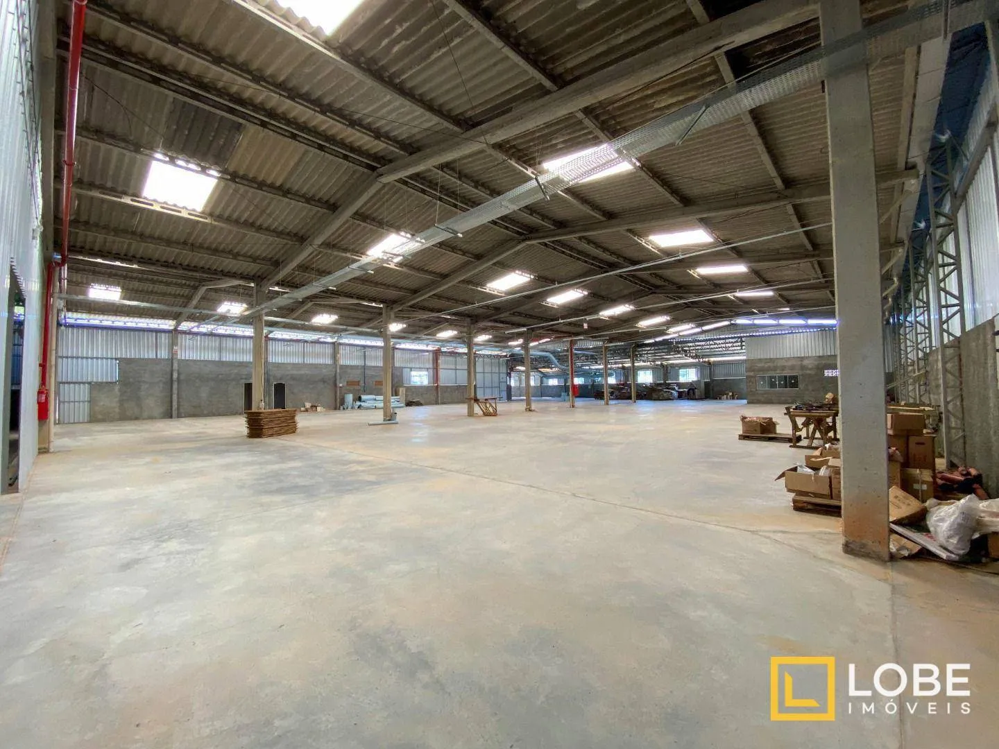 Galpão à venda, 20 vagas, 3500m² na região do bairro Arapongas, próximo à Rua Augusto Maas, Indaial — foto 7