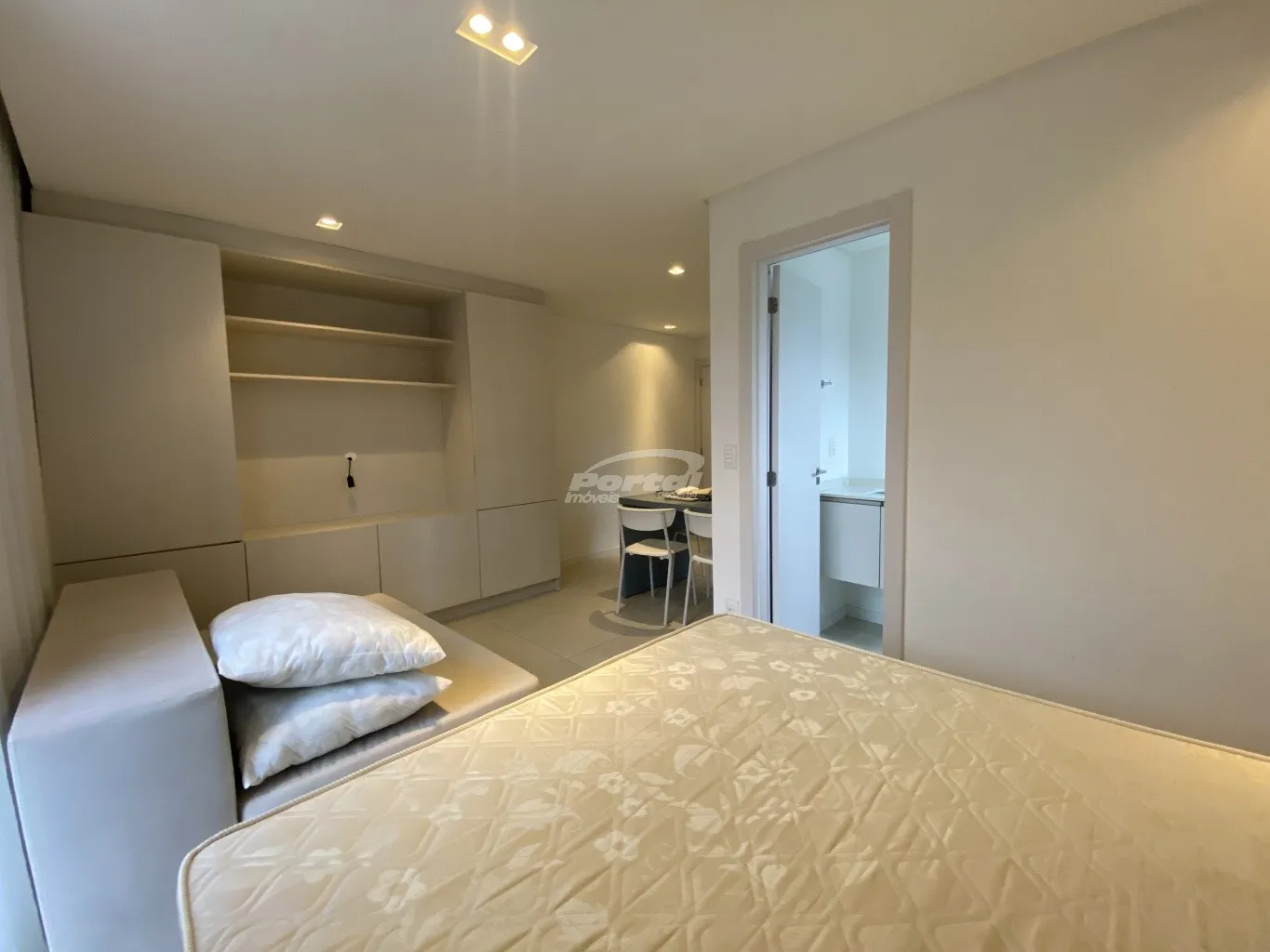 Apartamento mobiliado 1 dormitório disponível para locação no Bairro Centro em Blumenau — foto 3