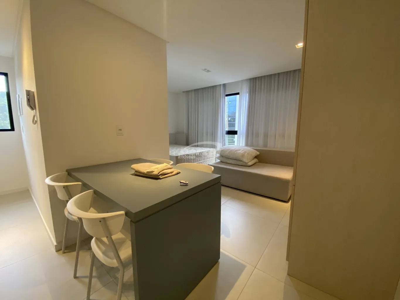 Apartamento mobiliado 1 dormitório disponível para locação no Bairro Centro em Blumenau — foto 5