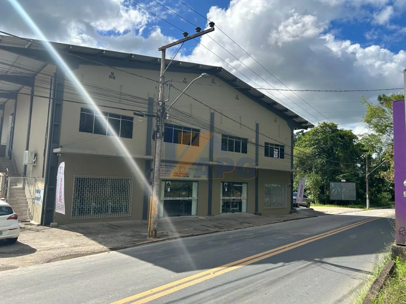 Sala Comercial no Gasparinho - foto 1