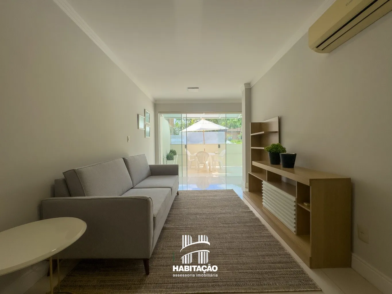 Apartamento com terraço amplo | 02 Dorm ( 01 suíte) próx FURB - foto 1