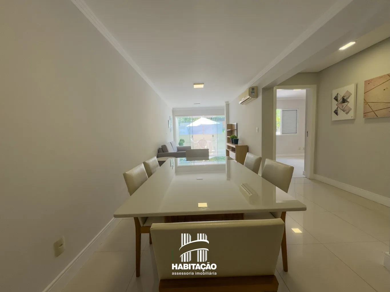 Apartamento com terraço amplo | 02 Dorm ( 01 suíte) próx FURB — foto 2