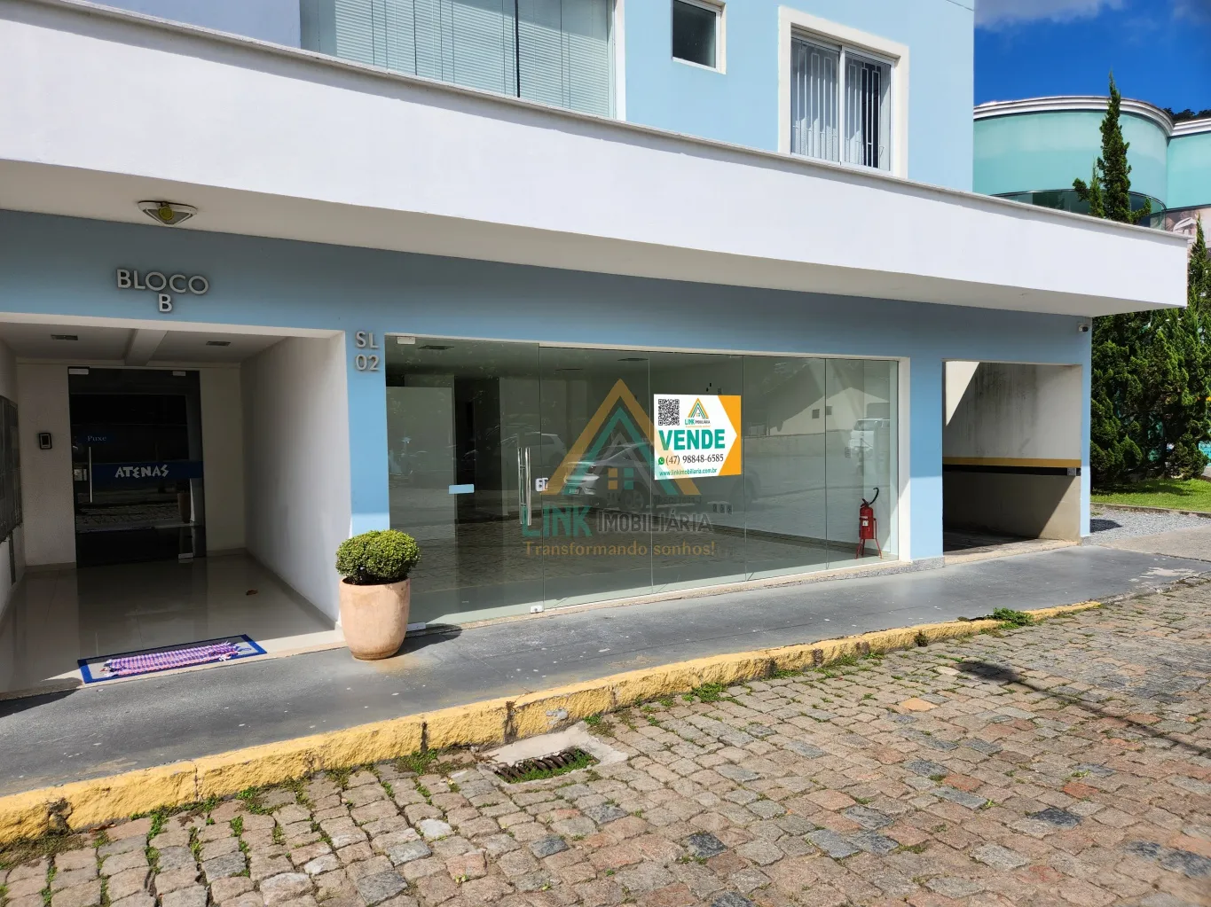 Sala Comercial no Centro da Cidade de Pomerode, com 53,65m de Área Privativa e Área Total de 63,87m. — foto 3