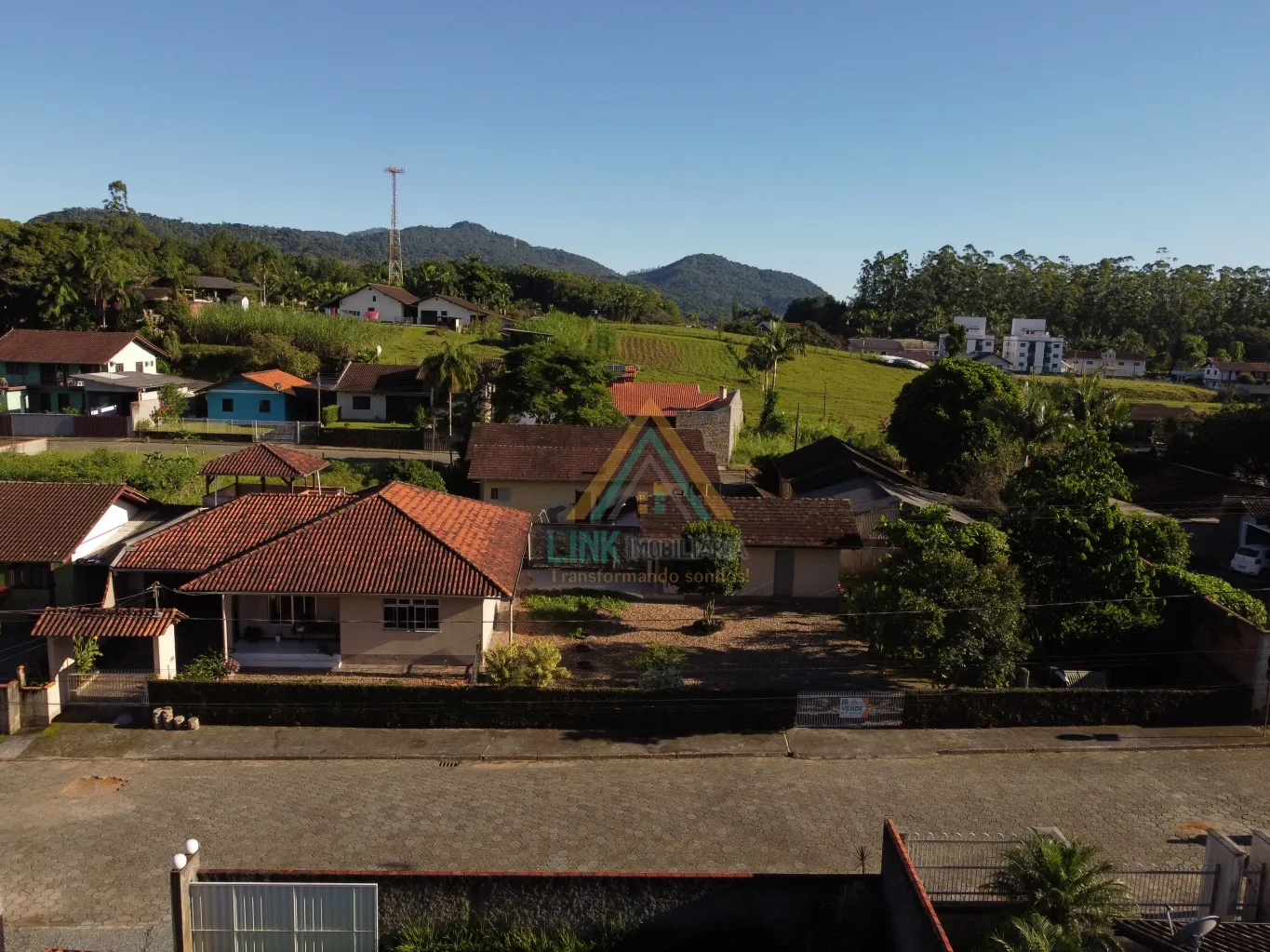 Excelente Casa de Alvenaria no bairro Testo Central na cidade de Pomerode com 182,18m, edificada num terreno com 723,63m. — foto 4