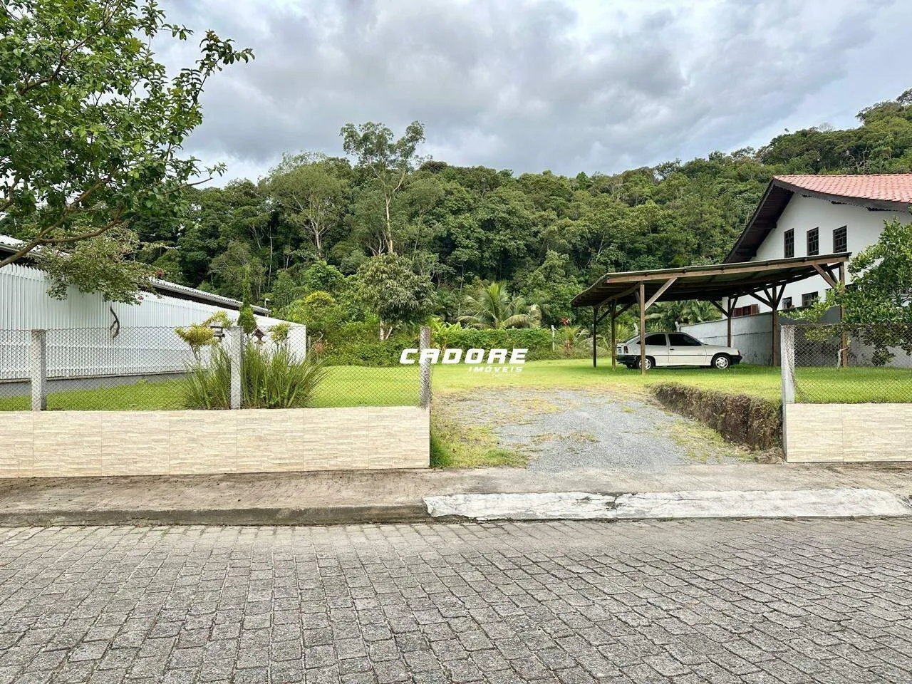 Vende-se Terreno Plano em Blumenau - Bairro Garcia em Localização Privilegiada! — foto 3