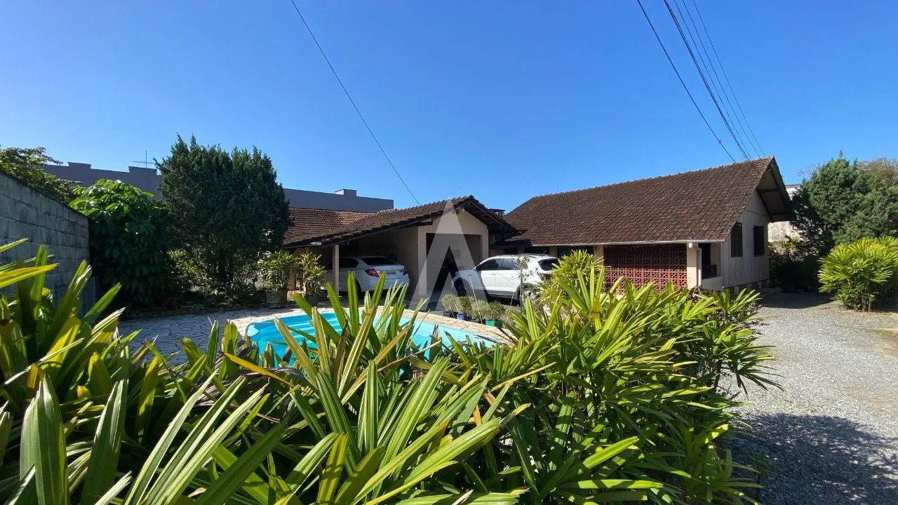 Terreno à venda no bairro Glória em Joinville, por R$ 1.400.000.00. — foto 4