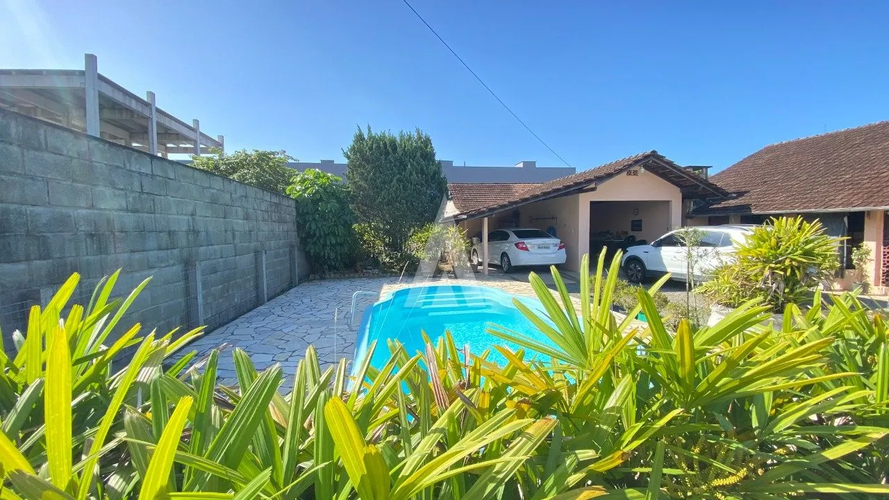 Terreno à venda no bairro Glória em Joinville, por R$ 1.400.000.00. — foto 5