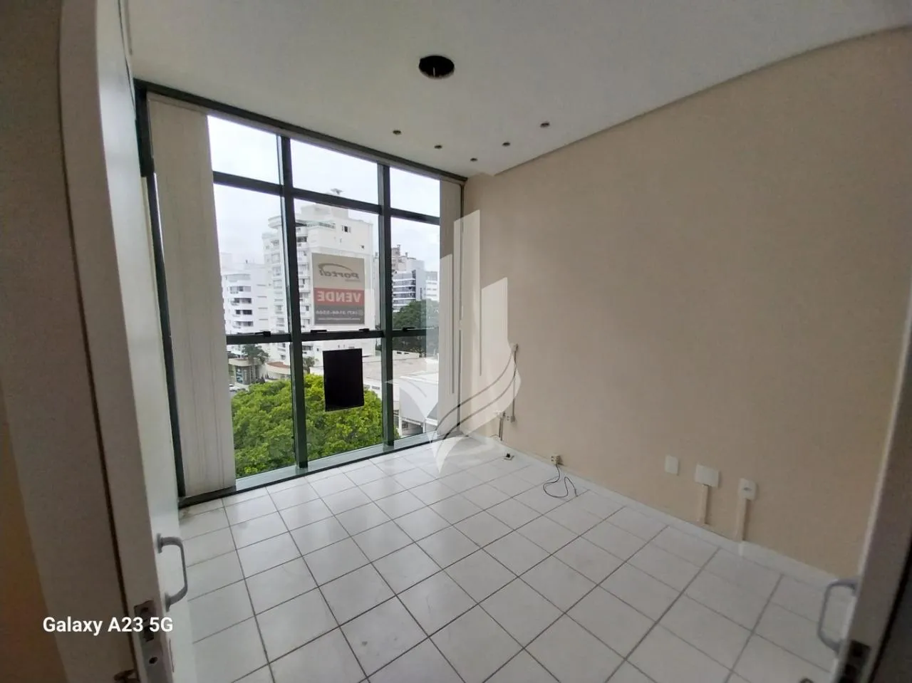 Sala comercial no Centro - foto 1