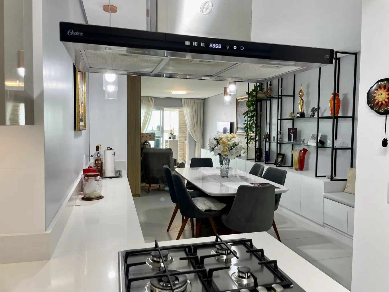 Apartamento com 4 quartos sendo duas suítes de frente para o mar em Piçarras — foto 6