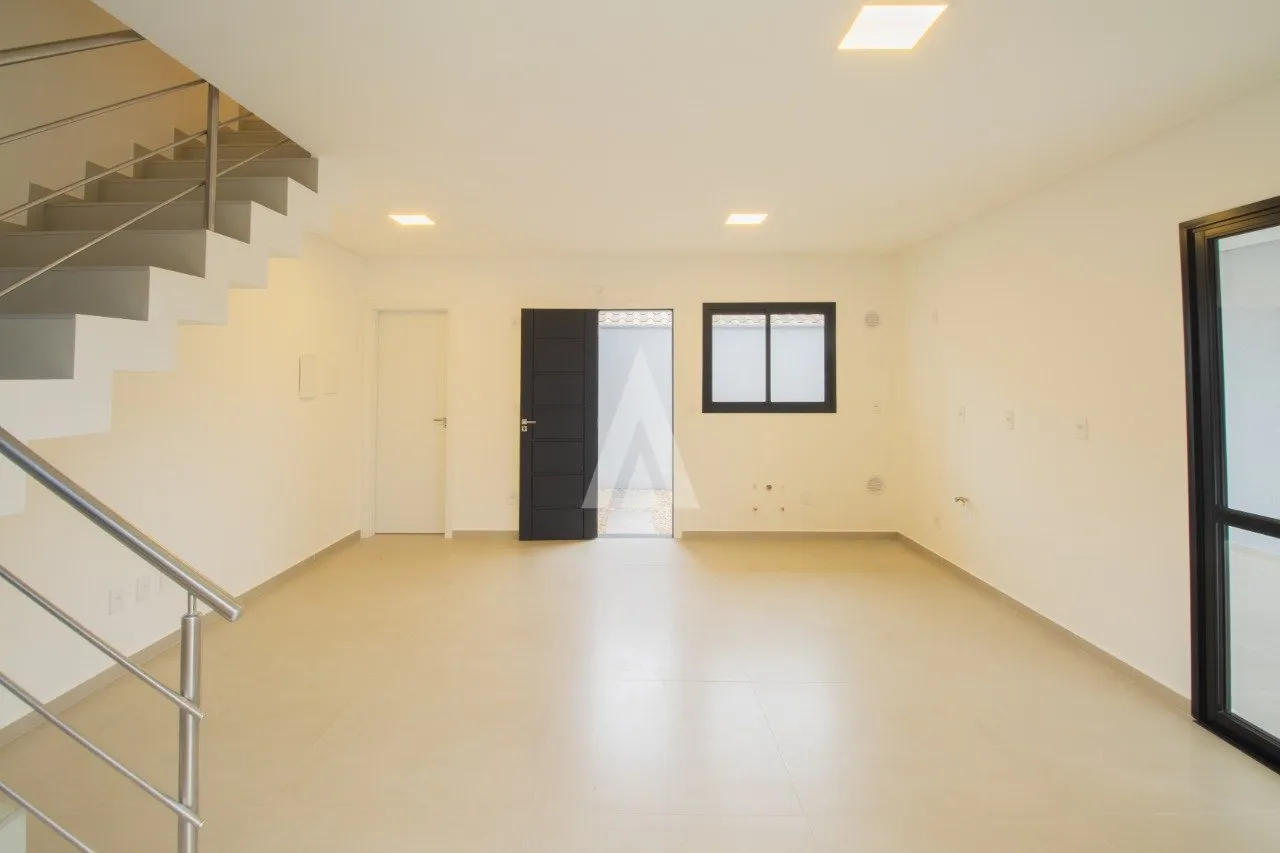 Sobrado Geminado com 1 suíte(s) mais 2 quarto(s) à venda no bairro BOM RETIRO em JOINVILLE, por R$ 799.000.00. — foto 4