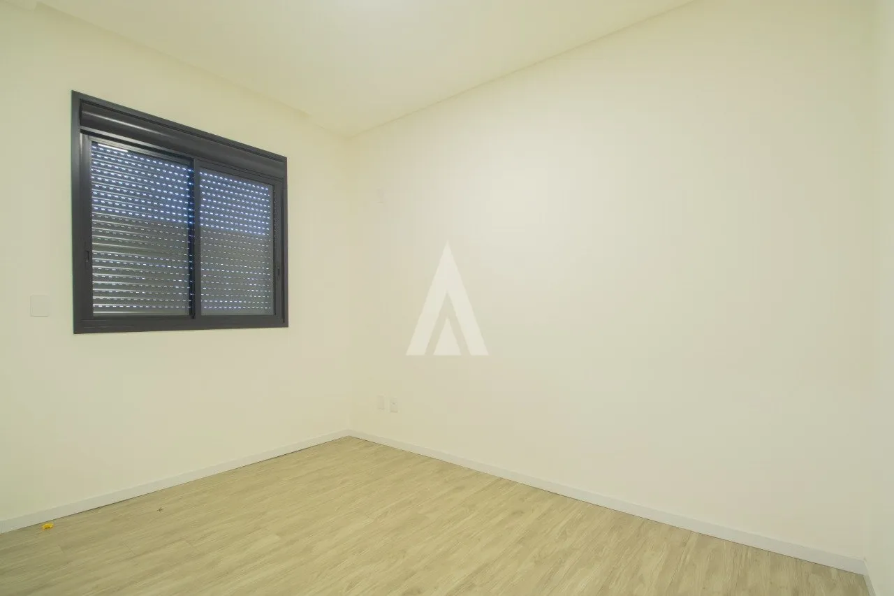 Sobrado Geminado com 1 suíte(s) mais 2 quarto(s) à venda no bairro BOM RETIRO em JOINVILLE, por R$ 799.000.00. — foto 7