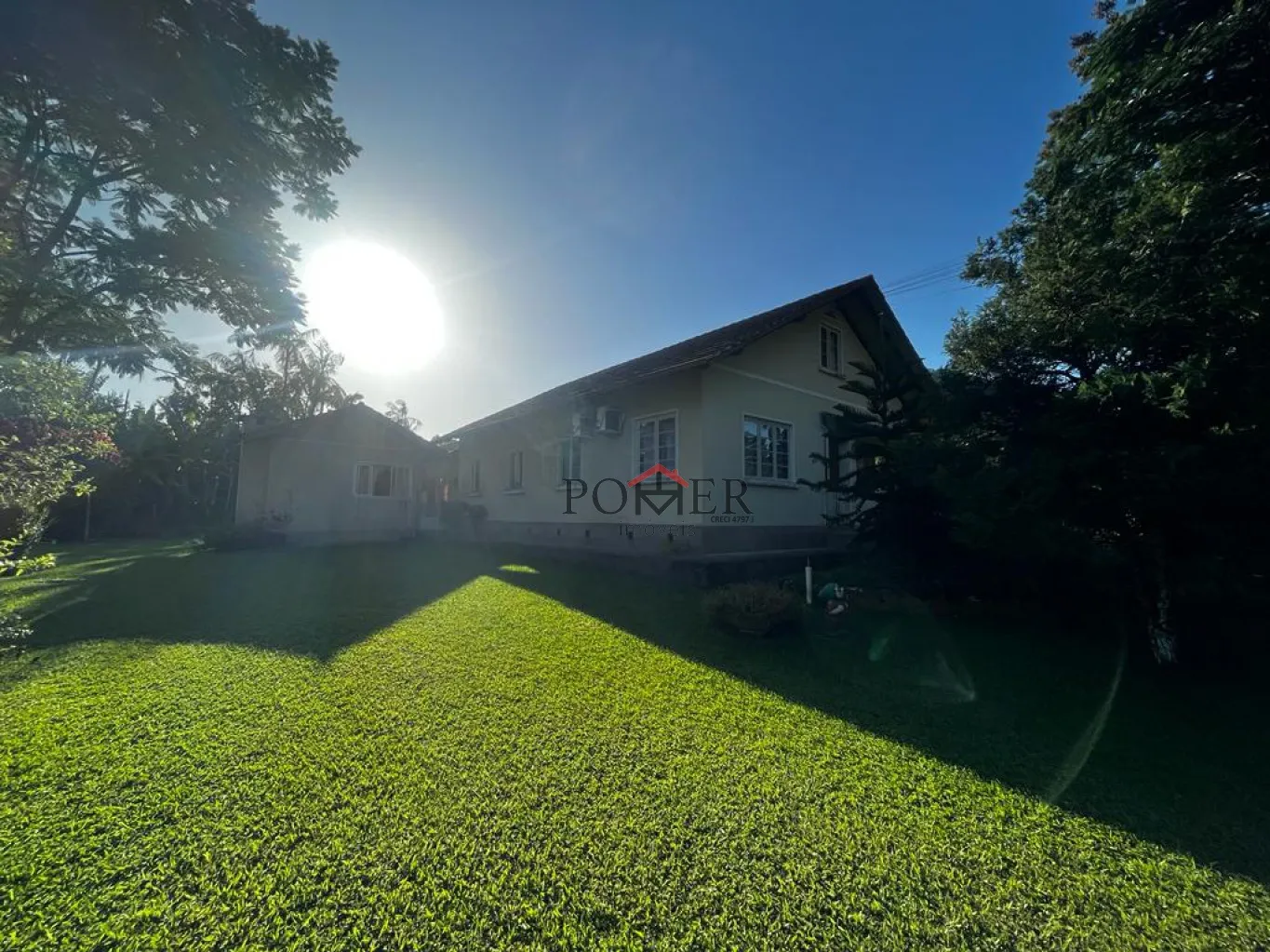 Lindo sítio no Bairro Vale do Selke, edificada com uma casa de alvenaria de 202m, rancho moderno para criação de gado, na cidade de Pomerode, com 93.685,00m. — foto 5