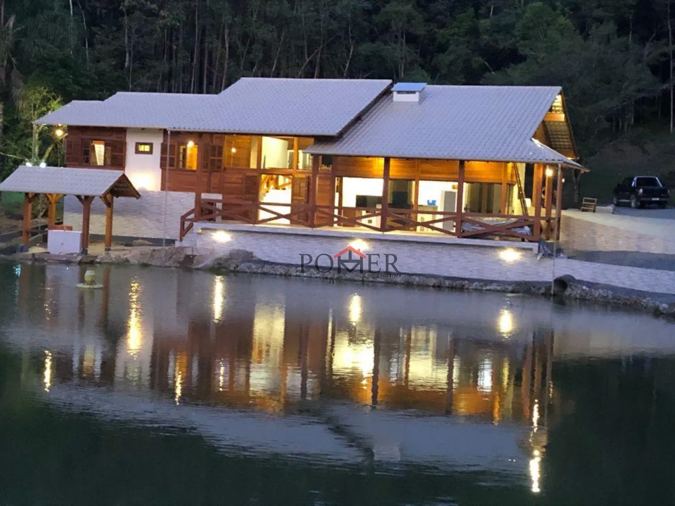 Um sonho de Sítio no Bairro Ribeirão Souto, edificado com uma linda casa (alvenaria e madeira de lei) com 260m, localizado na cidade de Pomerode com 89.970,58m. — foto 3