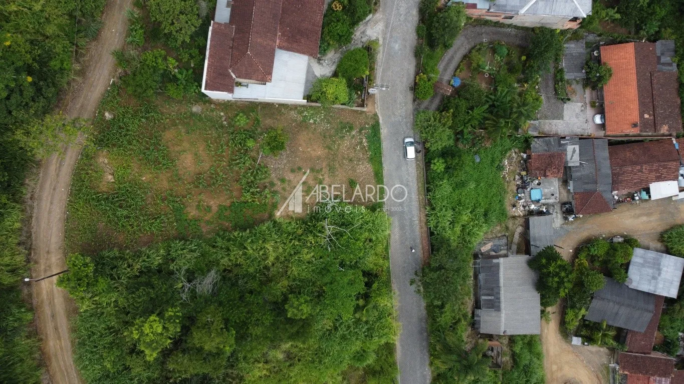 - ABELARDO IMÓVEIS - Terreno de 450 m, com fundos também tendo acesso a rua, no Salto Weissbach. — foto 3