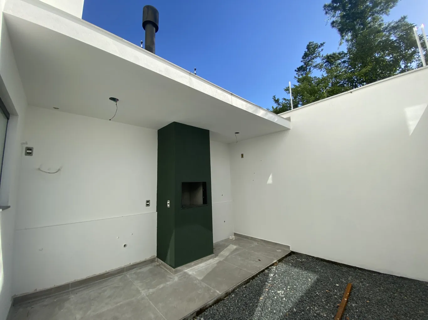 Sobrado com 2 suítes e closet no Salto do Norte — foto 2