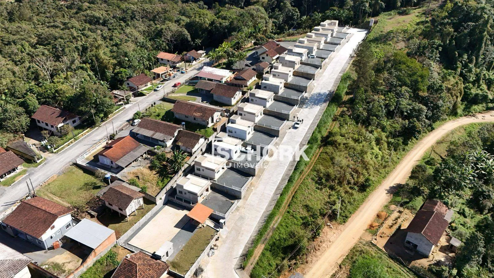 Casa com 2 dormitórios à venda pela modalidade Minha Casa Minha Vida - foto 1